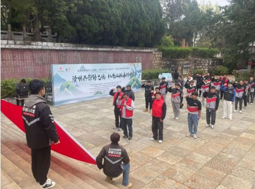 从英烈事迹中汲取奋进力量 顺丰同城组织开展清明节祭扫