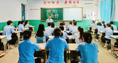 聚焦新教材 研思促成长 | 夏县大鹏学校暑期培训学科组教研纪实
