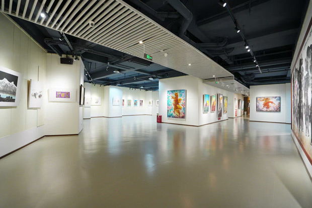 臧跃军、邱光平作品展在耕牛堂艺术馆盛大启幕