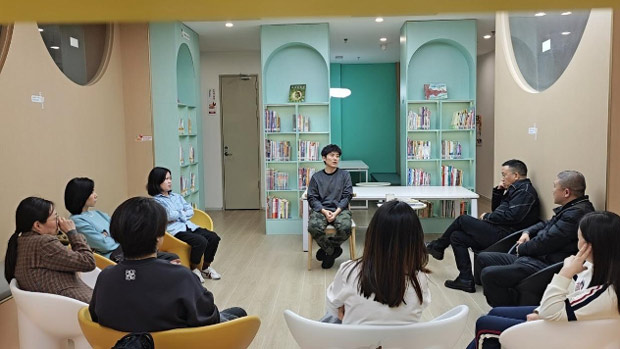 壹基金携手多方筑起“安全港湾”，少年坦言“不再孤单”