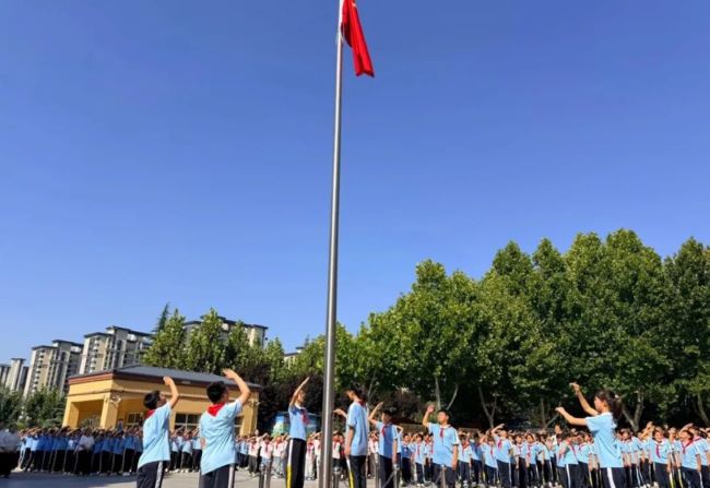 迎新聚力开新篇 携手同行共成长——山西夏县第二示范小学举行2026—2027学年秋季开学典礼