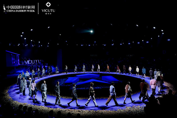 直击VICUTU 2026AW开幕大秀：当男装告别“标签”，走向内心旷野